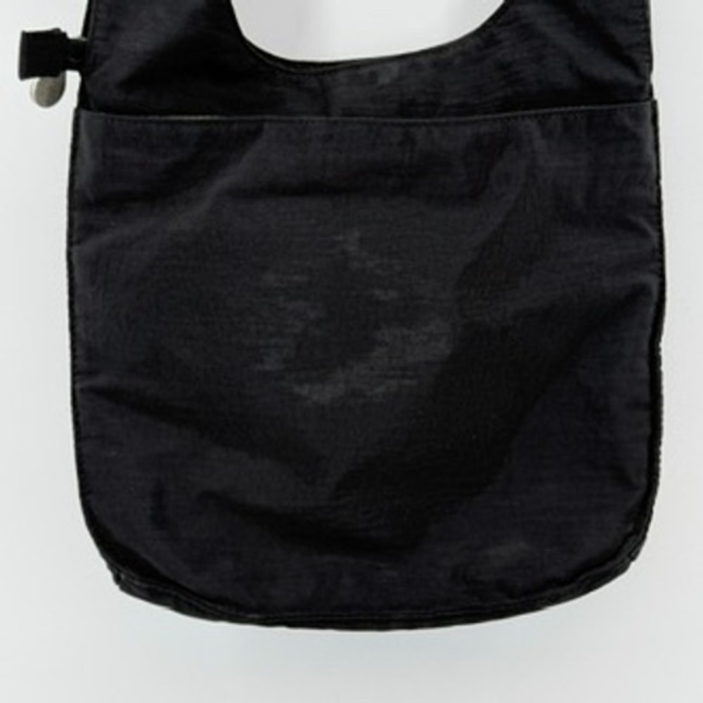 baggallini Black Nylon Crossbody Bag Three Zip Front Pockets Adjustable Strap - Picture 4 of 12